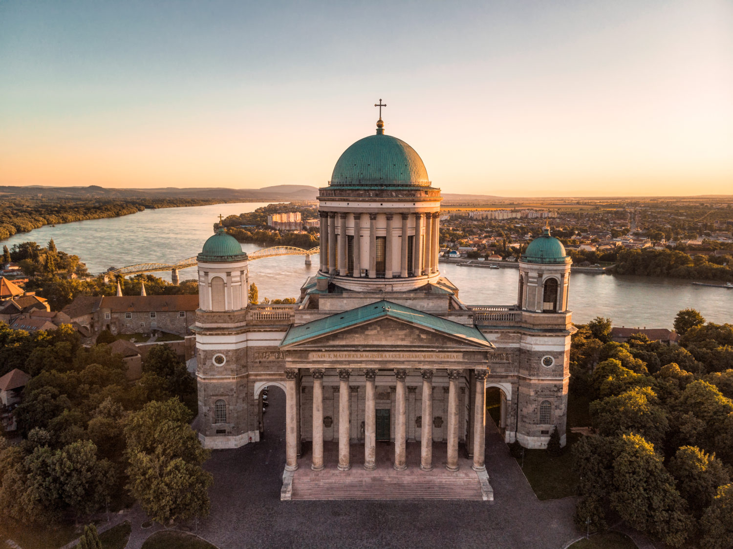 9 ways how to get from budapest to bratislava (or bratislava