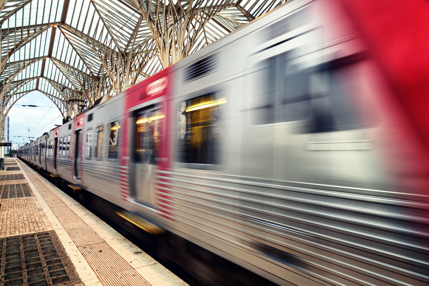 Train speeding by in Lisbon train station