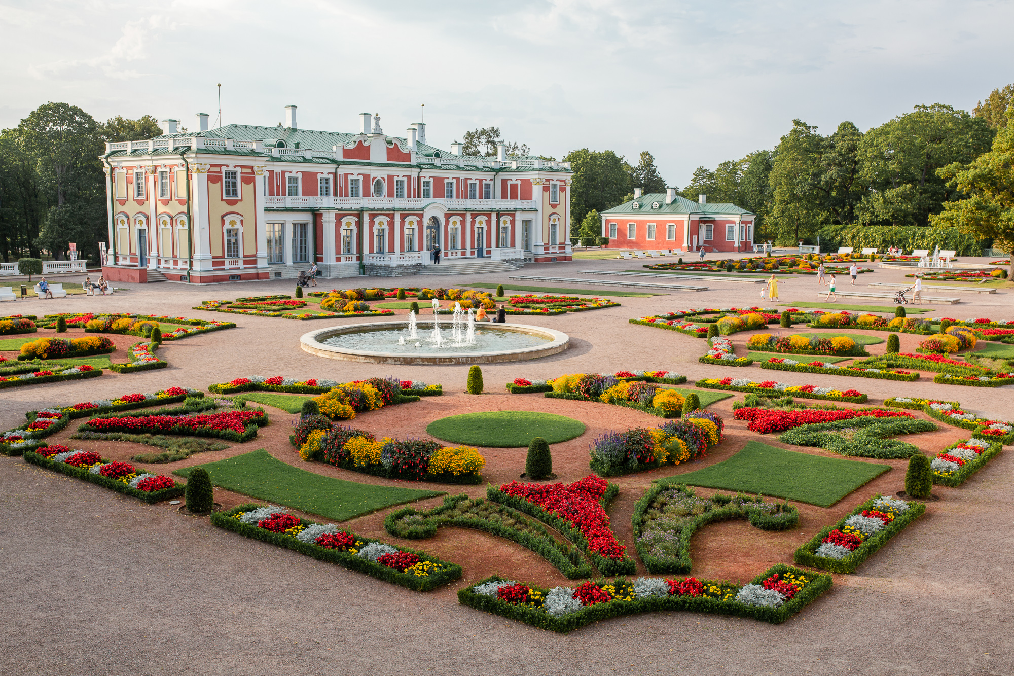 Kadriorg Palace